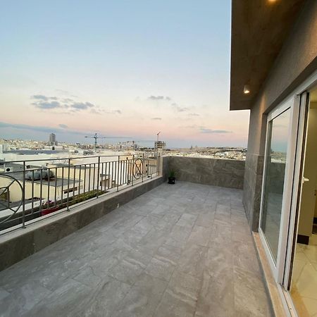 Terrace View-Stylish Two Bedrooms Fully Ac-Wifi Penthouse Msida Esterno foto