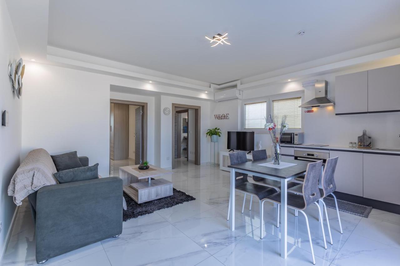 Terrace View-Stylish Two Bedrooms Fully Ac-Wifi Penthouse Msida Esterno foto